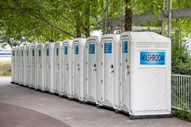 Best Portable toilet rental cost  in Brookmont, MD